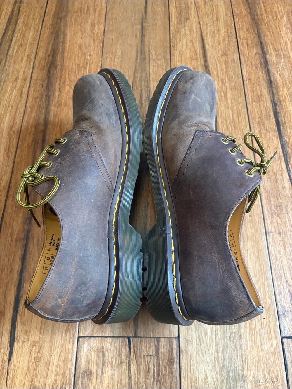 DR MARTENS 1561 Brown Leather 4-eye Gibson Oxford Lace Up - Picture 9 of 11